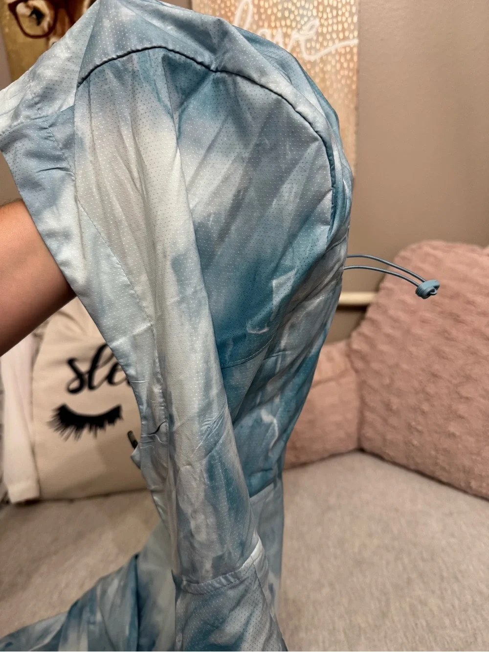 Nike Light Blue & White Tie-Dye Windbreaker Jacket
